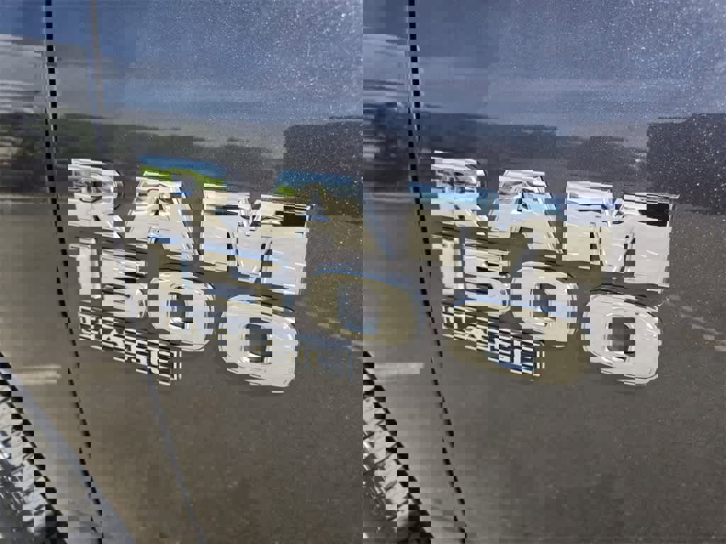 Used 2024 RAM 1500 Classic SLT image 21