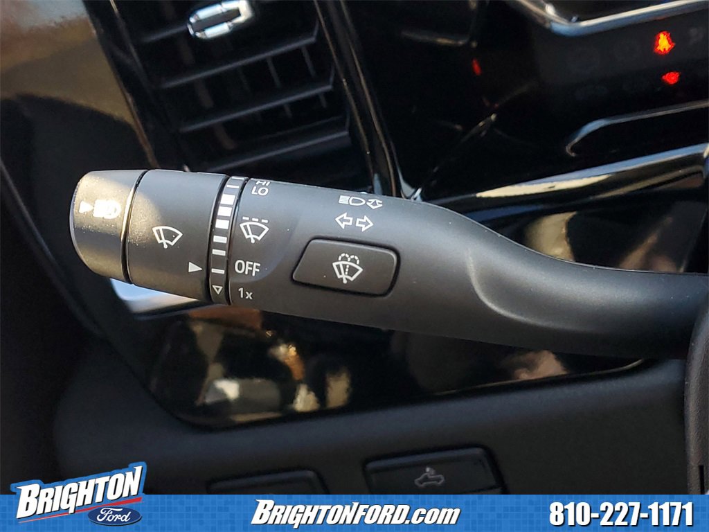 Used 2025 GMC Sierra 1500 Elevation image 17