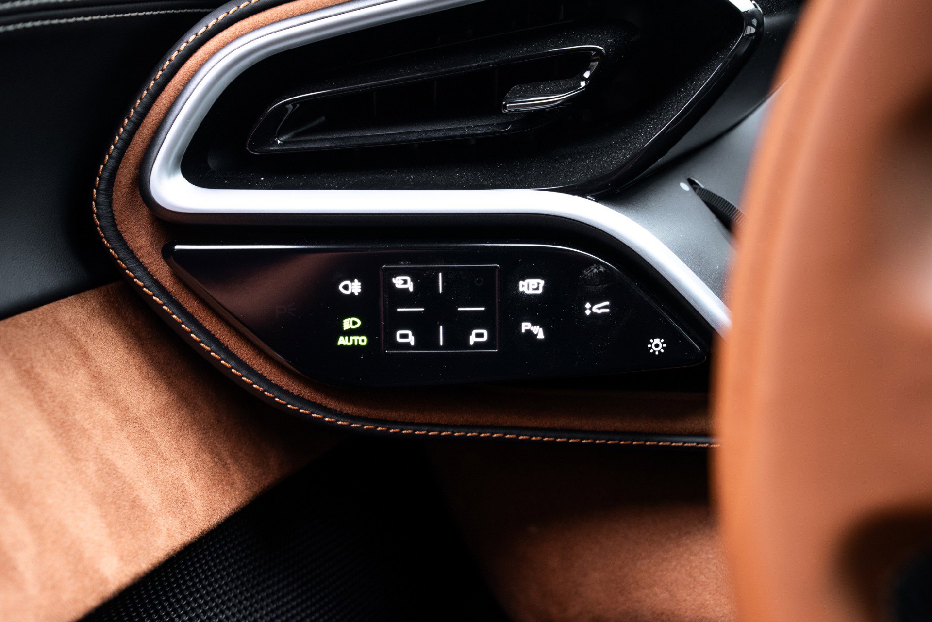 Used 2024 Ferrari 296 GTB image 43