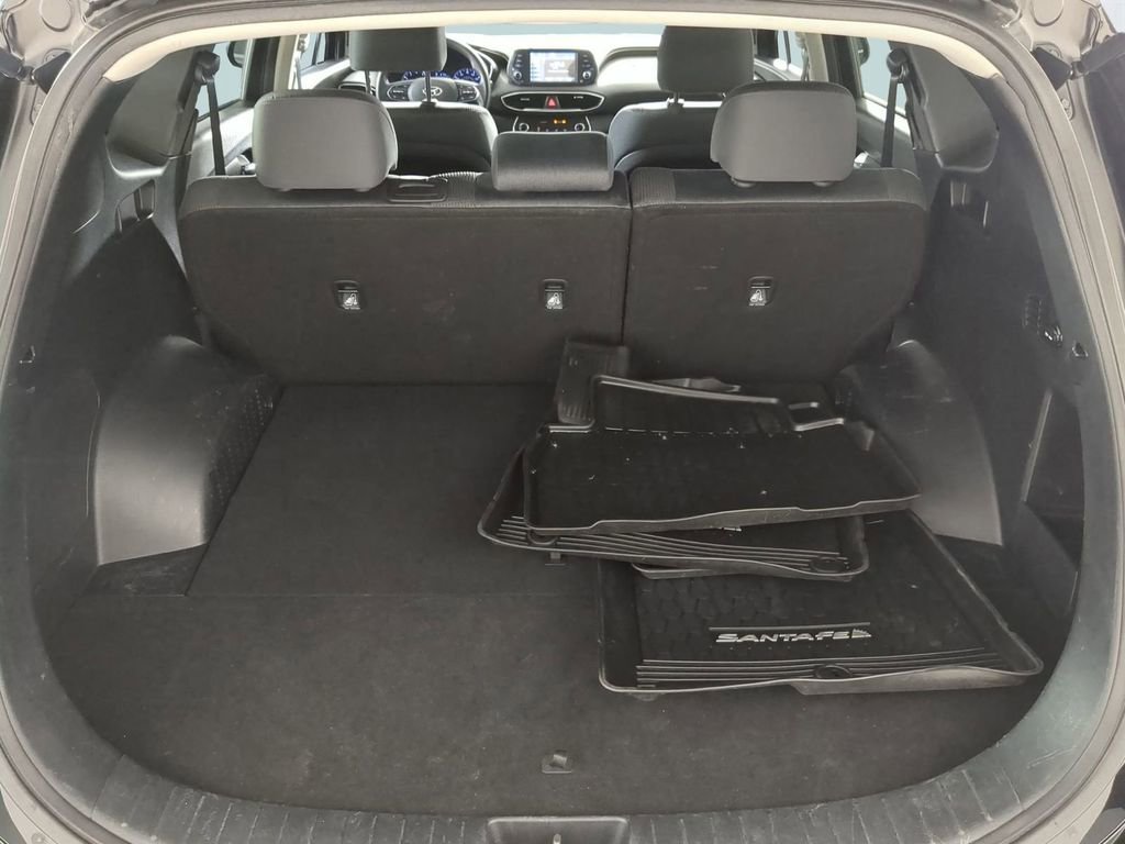 Used 2019 Hyundai Santa Fe SE image 14