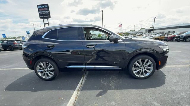 Used 2022 Buick Envision Avenir w/ Technology Package II FWD image 9