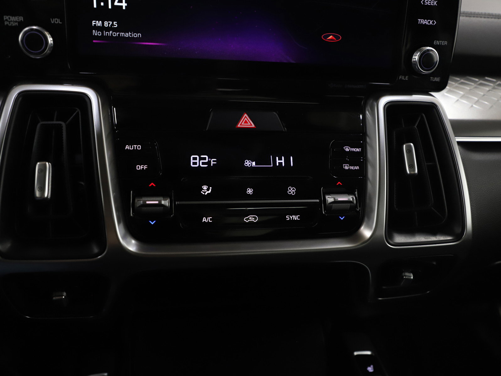 Used 2023 Kia Sorento S w/ Panoramic Sunroof Package image 24