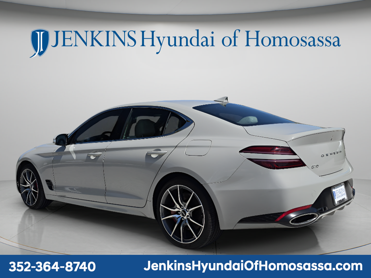 Used 2025 Genesis G70 2.5T RWD image 7