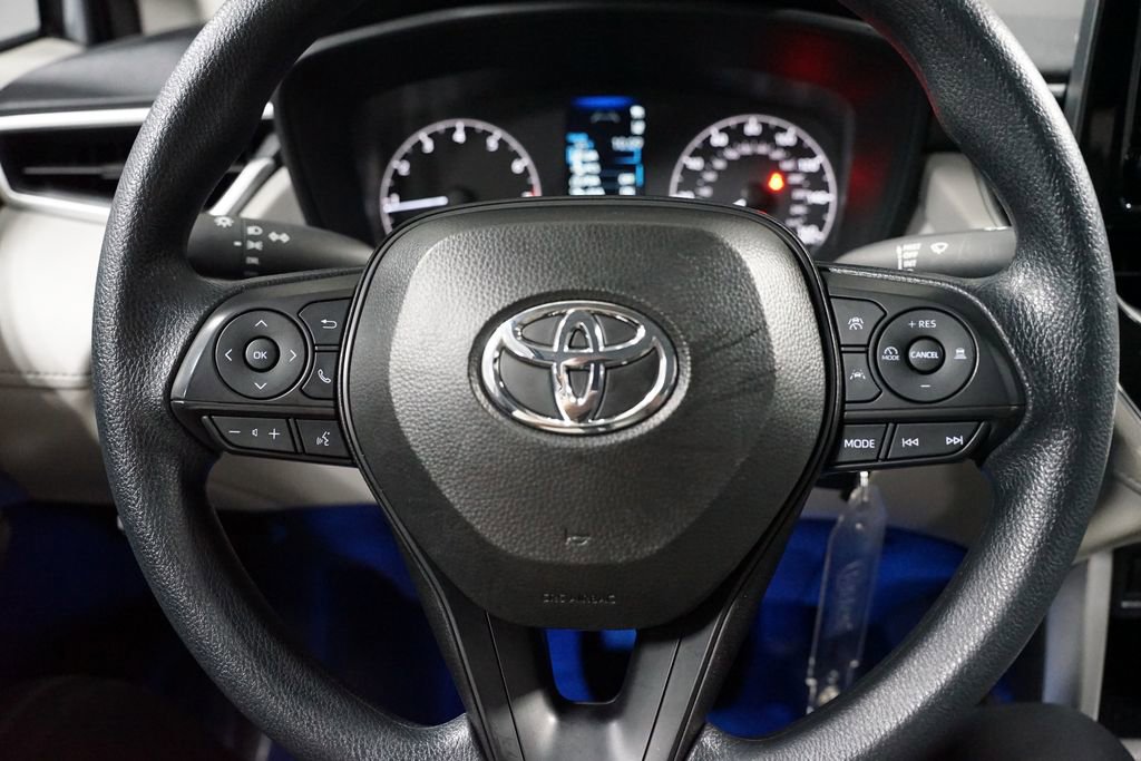 Certified 2024 Toyota Corolla Cross L image 12