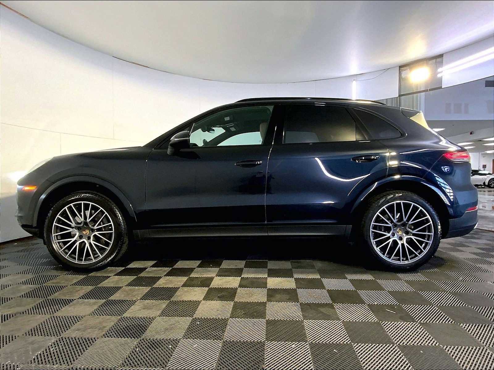 Certified 2021 Porsche Cayenne video 2