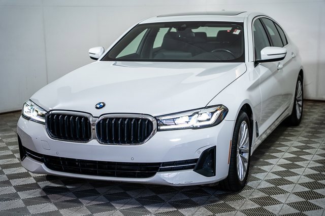 Used 2023 BMW 530i xDrive w/ Convenience Package image 4