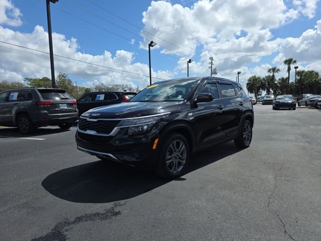 Used 2023 Kia Seltos LX