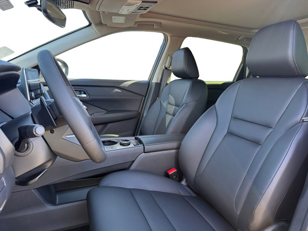 New 2026 Nissan Rogue SV image 9