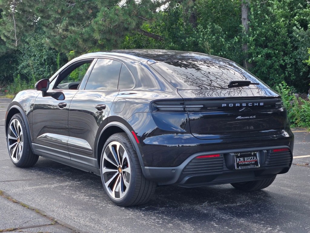 New 2025 Porsche Macan 4S Electric image 3