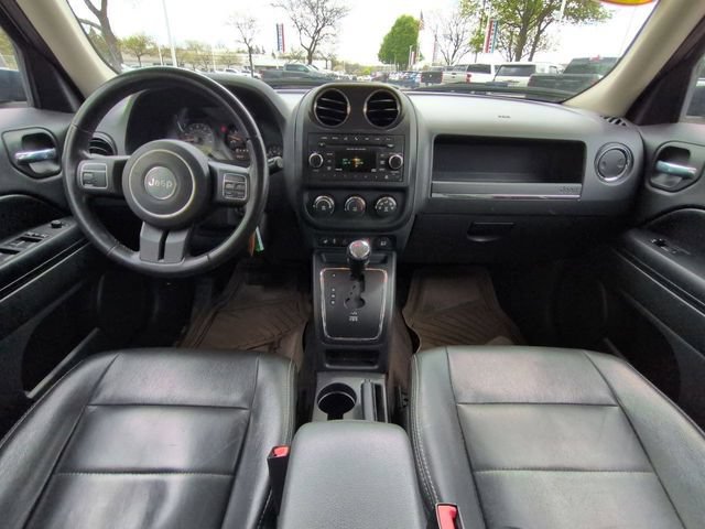 Used 2015 Jeep Patriot High Altitude FWD image 22