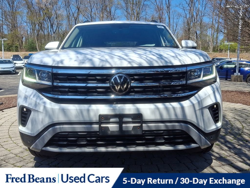Certified 2023 Volkswagen Atlas SE w/ Black Wheel Package AWD/4WD image 2