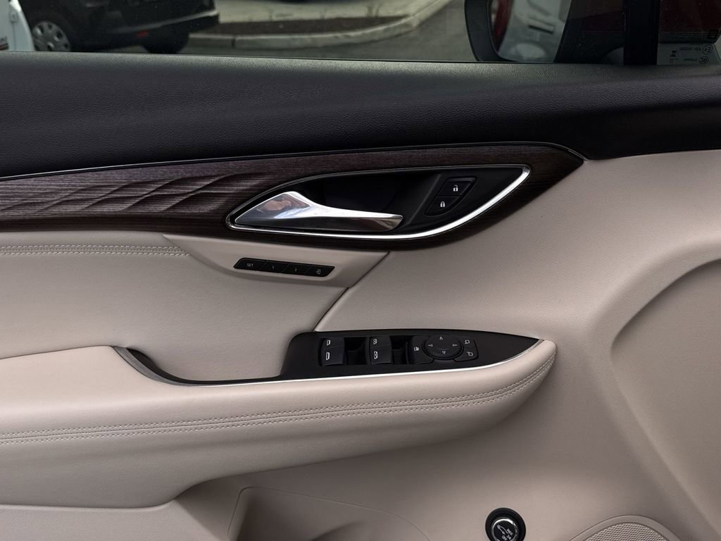 Used 2023 Buick Envision Avenir FWD image 15