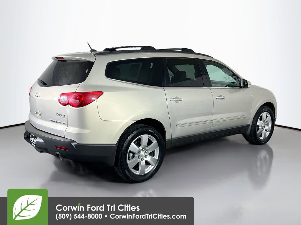Used 2011 Chevrolet Traverse LTZ image 16