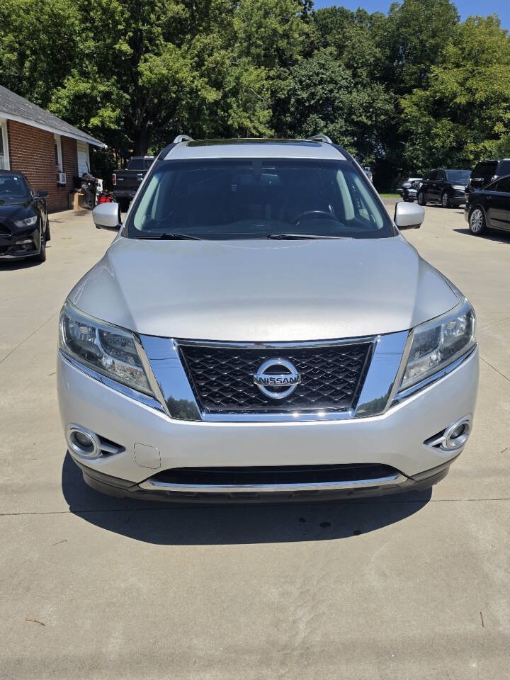 Used 2015 Nissan Pathfinder Platinum w/ Cargo Package FWD image 9