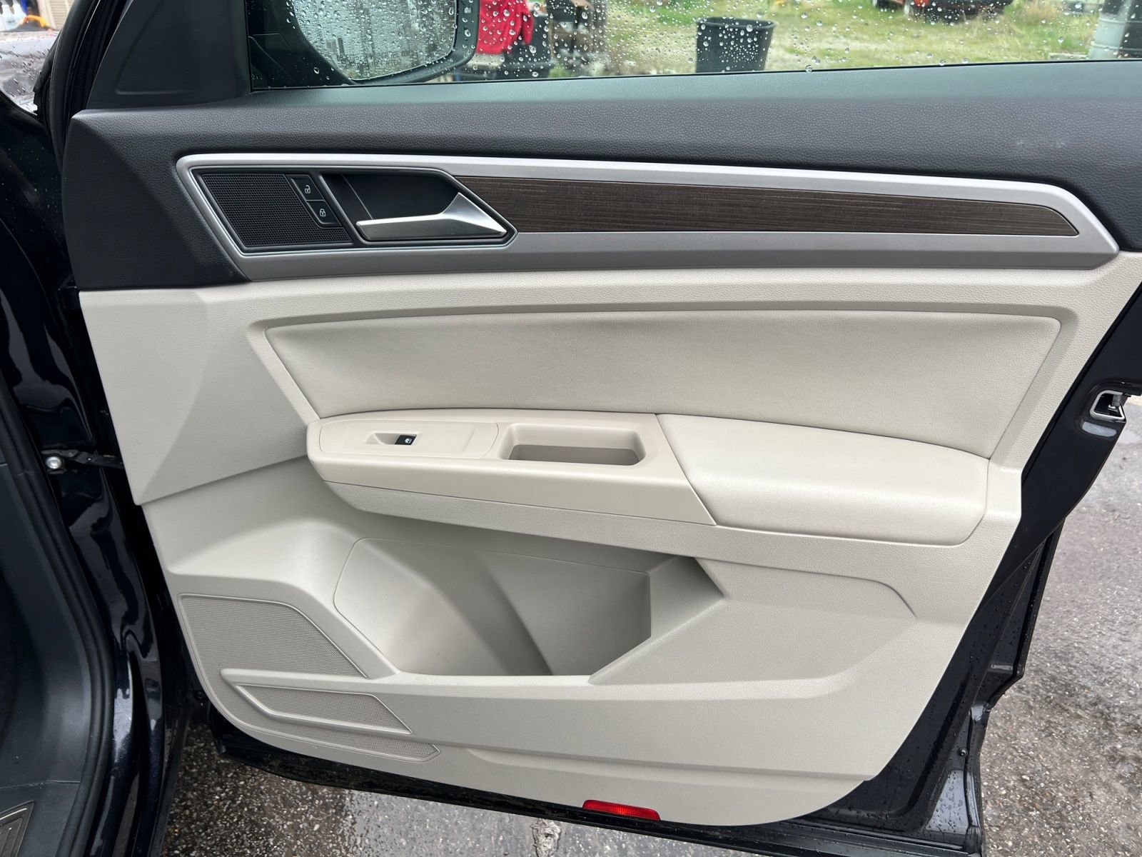 Used 2019 Volkswagen Atlas SEL R-Line image 17