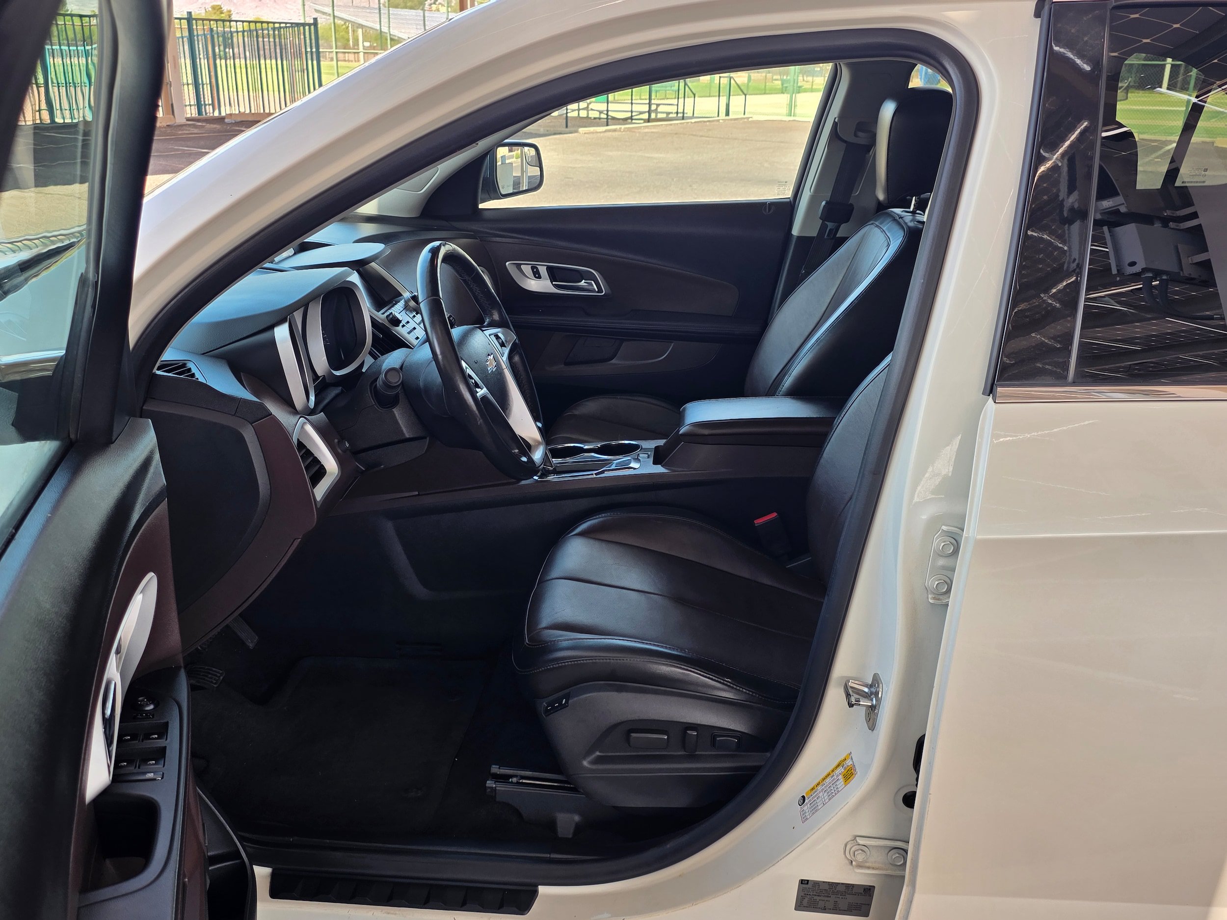 Used 2013 Chevrolet Equinox LTZ FWD image 13