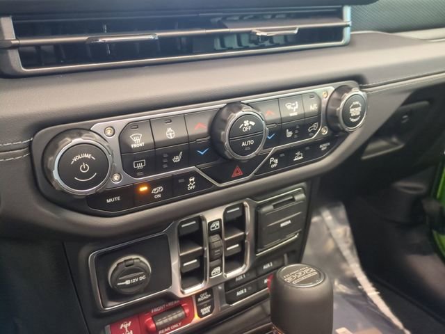 New 2025 Jeep Wrangler Unlimited Rubicon 392 image 21