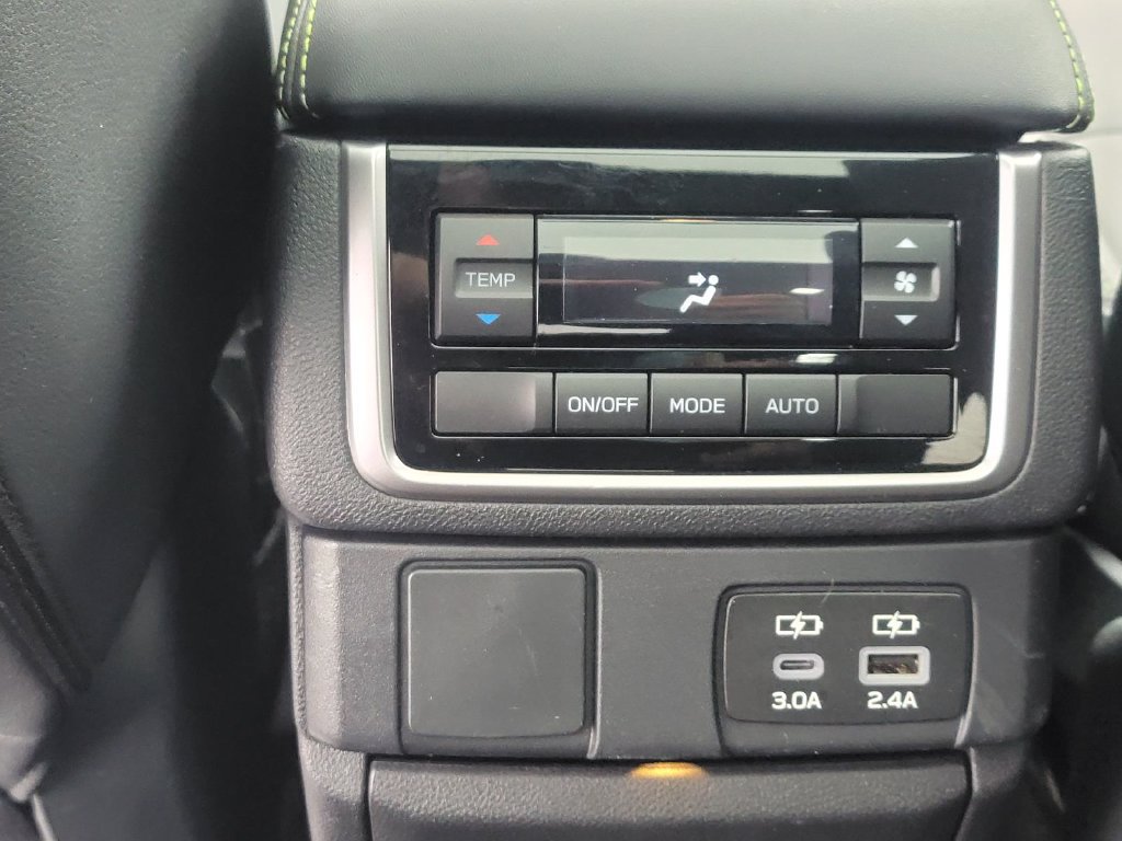 Used 2024 Subaru Ascent Onyx Edition AWD/4WD image 31