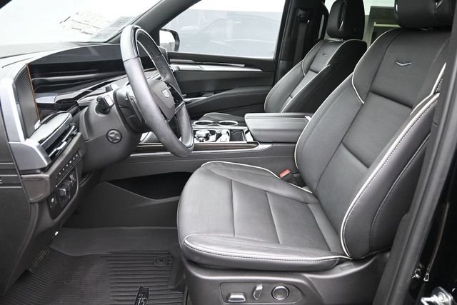 Certified 2025 Cadillac Escalade Premium Luxury w/ Touring Package AWD/4WD image 10