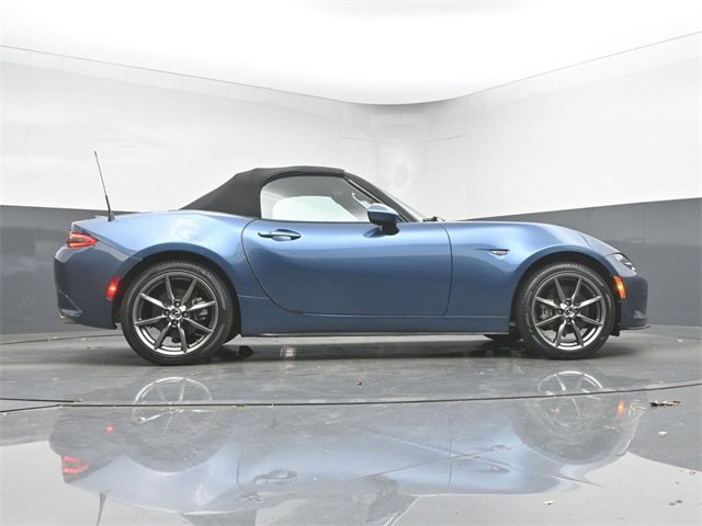 Used 2022 Volvo V60 T5 Cross Country w/ Advanced Package image 35