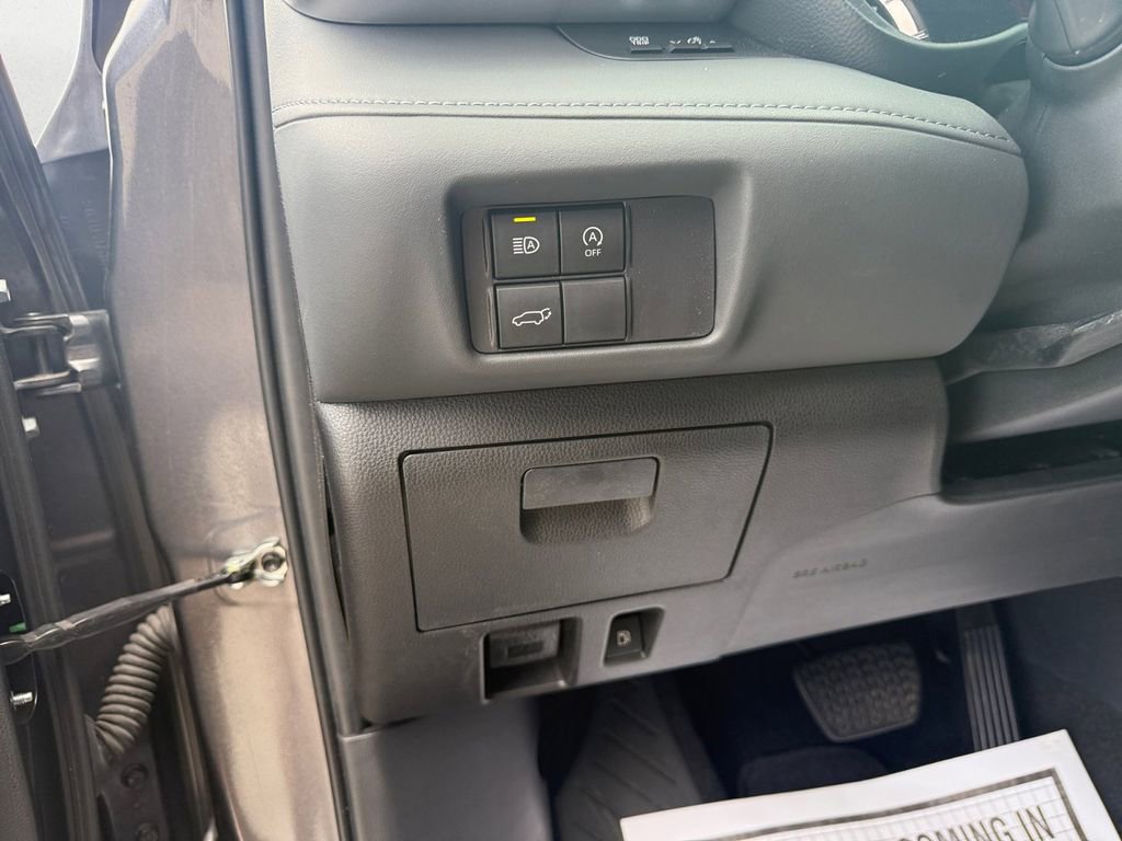 Used 2023 Toyota Highlander XSE image 20