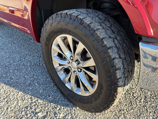 Used 2015 Ford F150 Lariat w/ Equipment Group 502A Luxury image 15