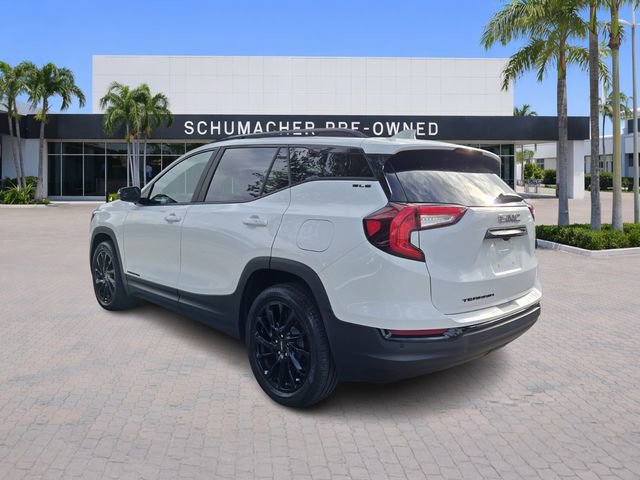 Used 2023 GMC Terrain SLE w/ Driver Convenience Package FWD image 5