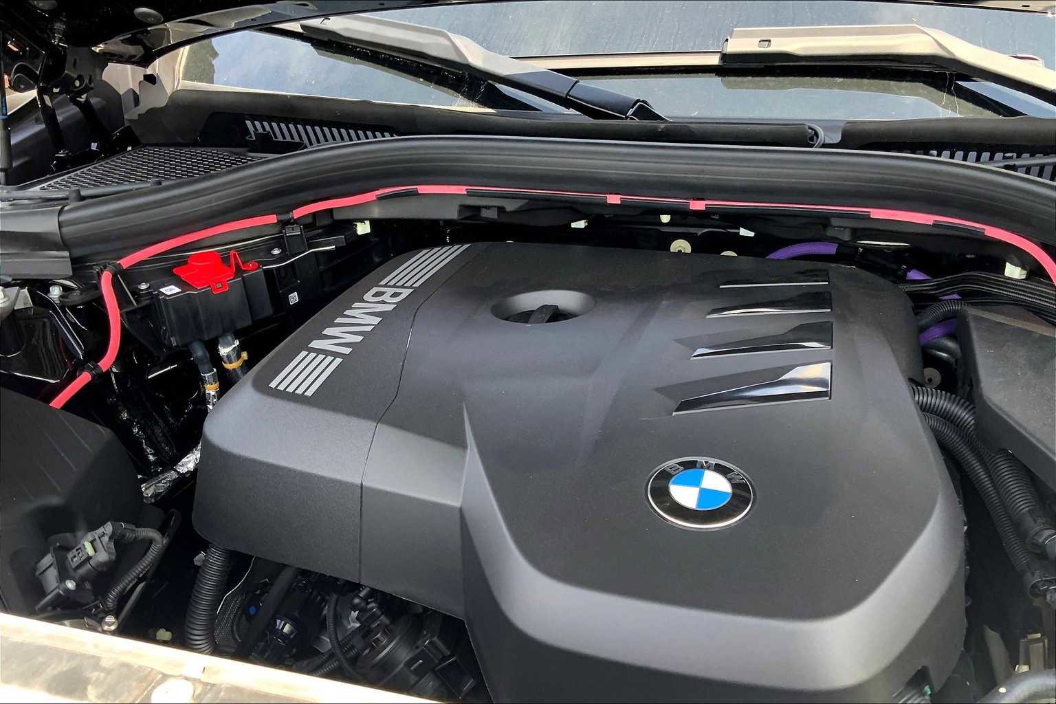 New 2025 BMW X3 xDrive30i w/ Convenience Package image 17