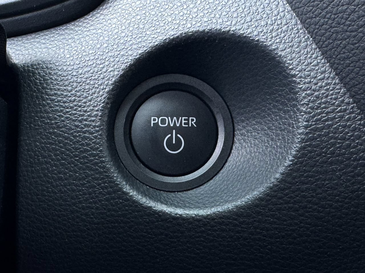 Used 2024 Toyota Corolla Cross AWD Hybrid image 21