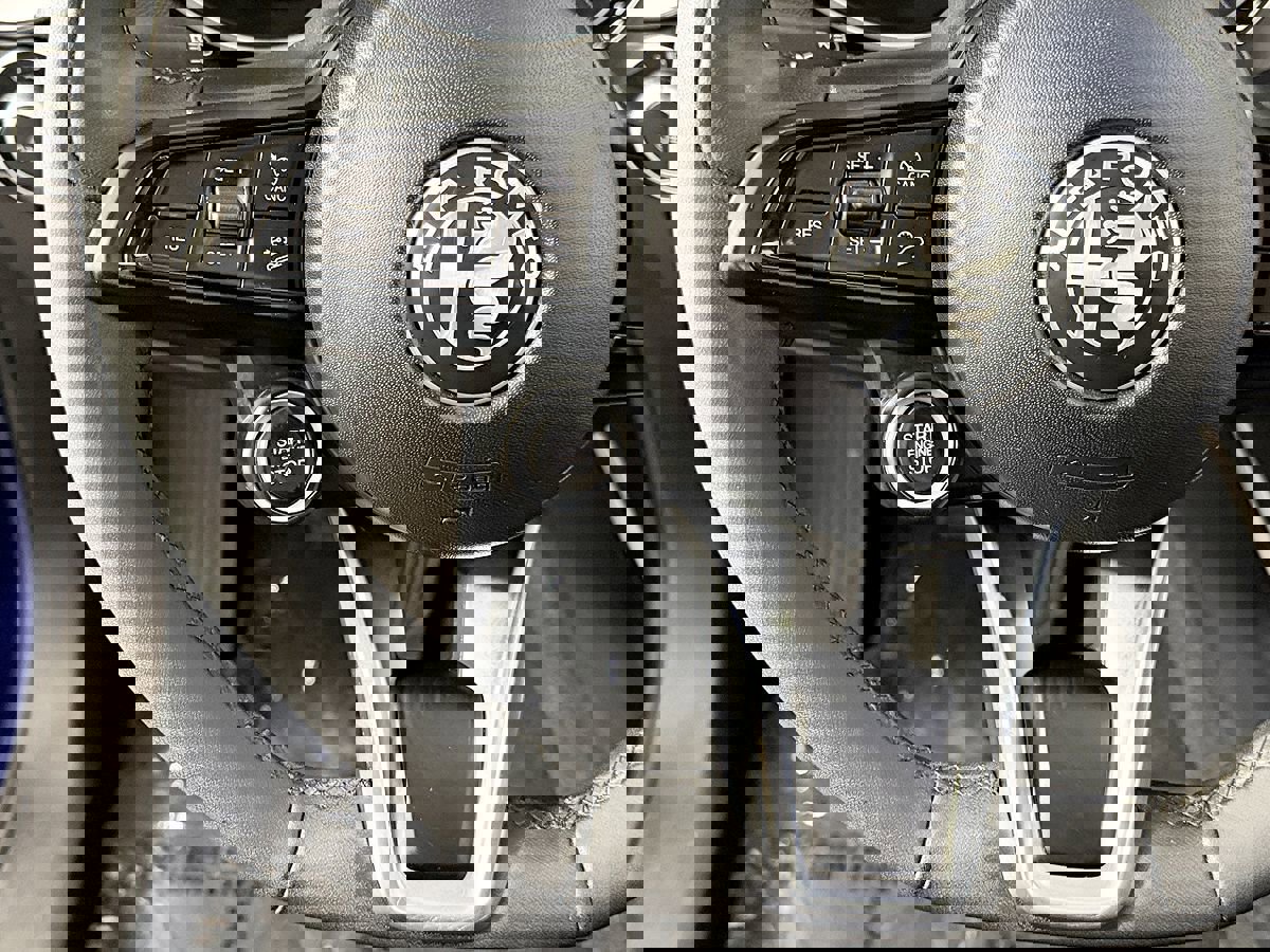 Used 2021 Alfa Romeo Stelvio Ti w/ Premium Package image 25