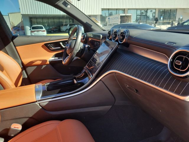 Used 2024 Mercedes-Benz GLC 300 4MATIC image 33