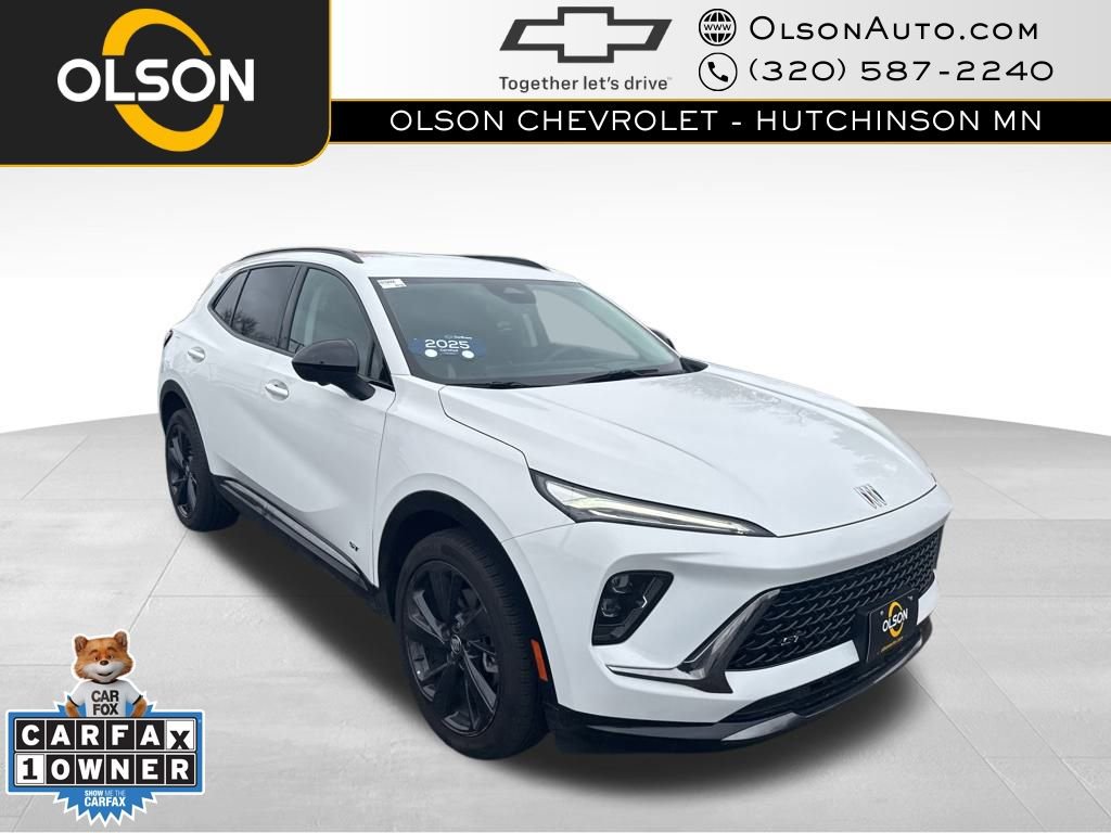 Certified 2025 Buick Envision Sport Touring image 7