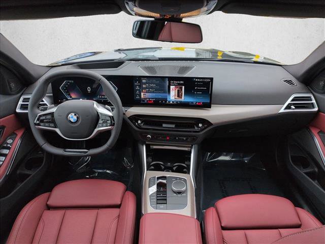 Used 2025 BMW 330i xDrive Sedan w/ Premium Package image 19