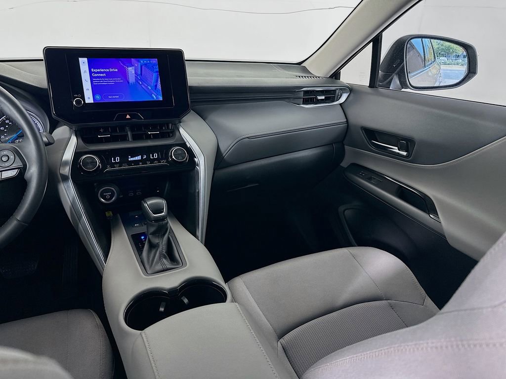 Used 2023 Toyota Venza LE image 22