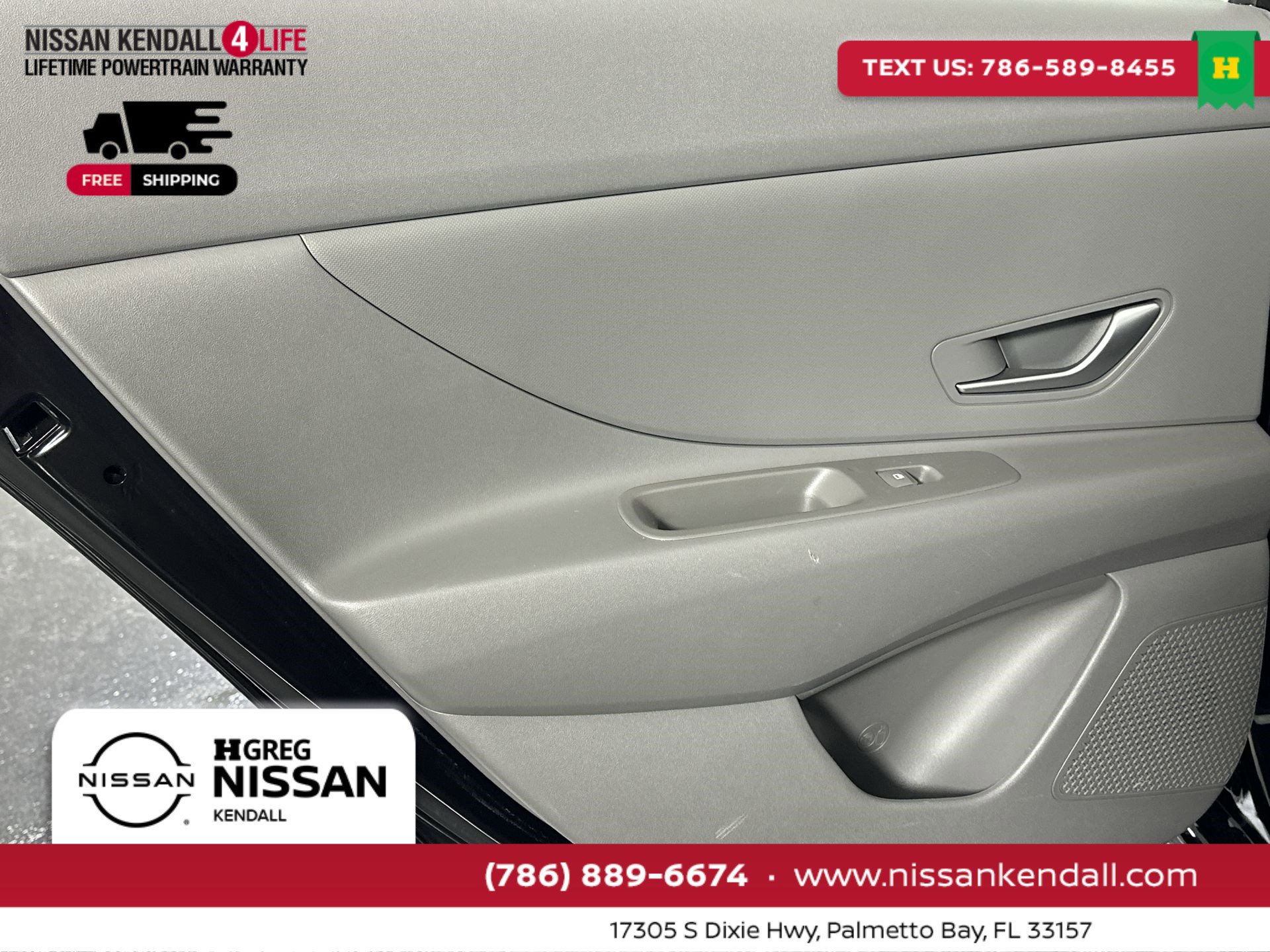 Used 2023 Hyundai Elantra SEL w/ Preferred Accessory Package image 34