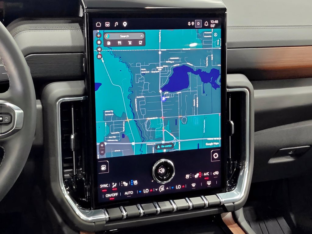 Used 2025 GMC Yukon Denali w/ Sun & Power Step Package AWD/4WD image 6