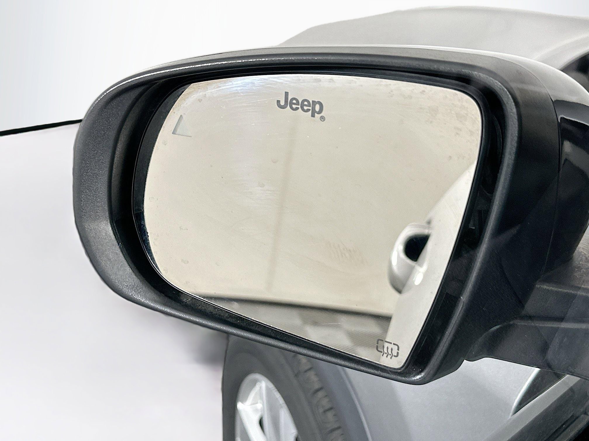 Used 2022 Jeep Compass Latitude FWD image 16