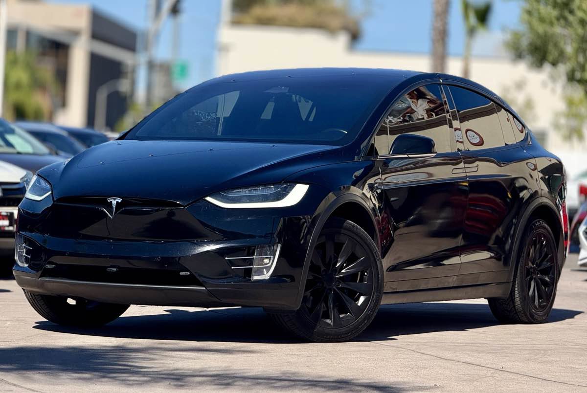 Used 2018 Tesla Model X 75D