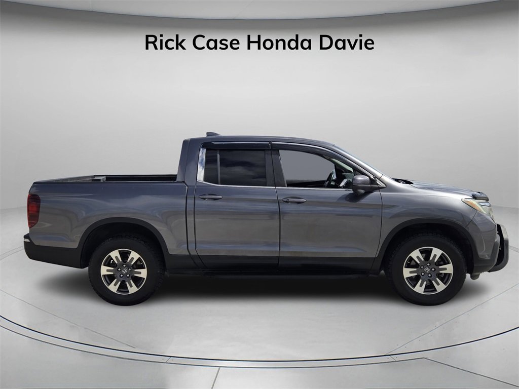 Used 2017 Honda Ridgeline RTL-T image 3