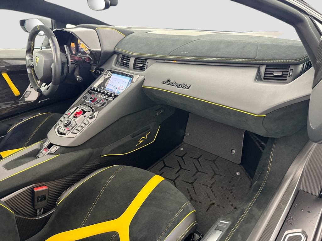 Used 2017 Lamborghini Aventador LP 750-4 Superveloce image 29