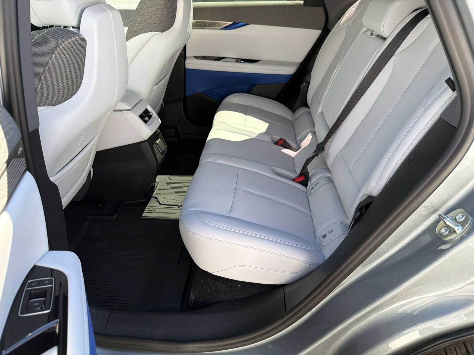 New 2026 Cadillac Optiq Sport 1 w/ LPO, Floor Liner Package RWD image 21