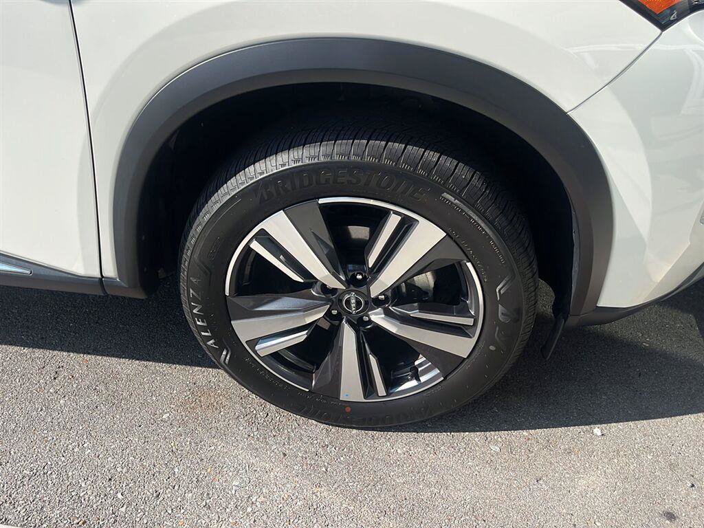 Used 2021 Nissan Rogue SL w/ Premium Package FWD image 11