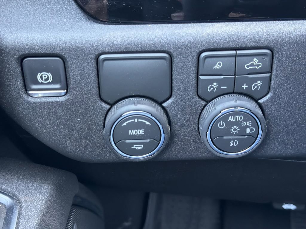 New 2026 Chevrolet Silverado 1500 LTZ w/ LTZ Premium Package RWD image 11