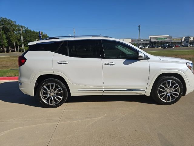 Used 2023 GMC Terrain Denali image 6