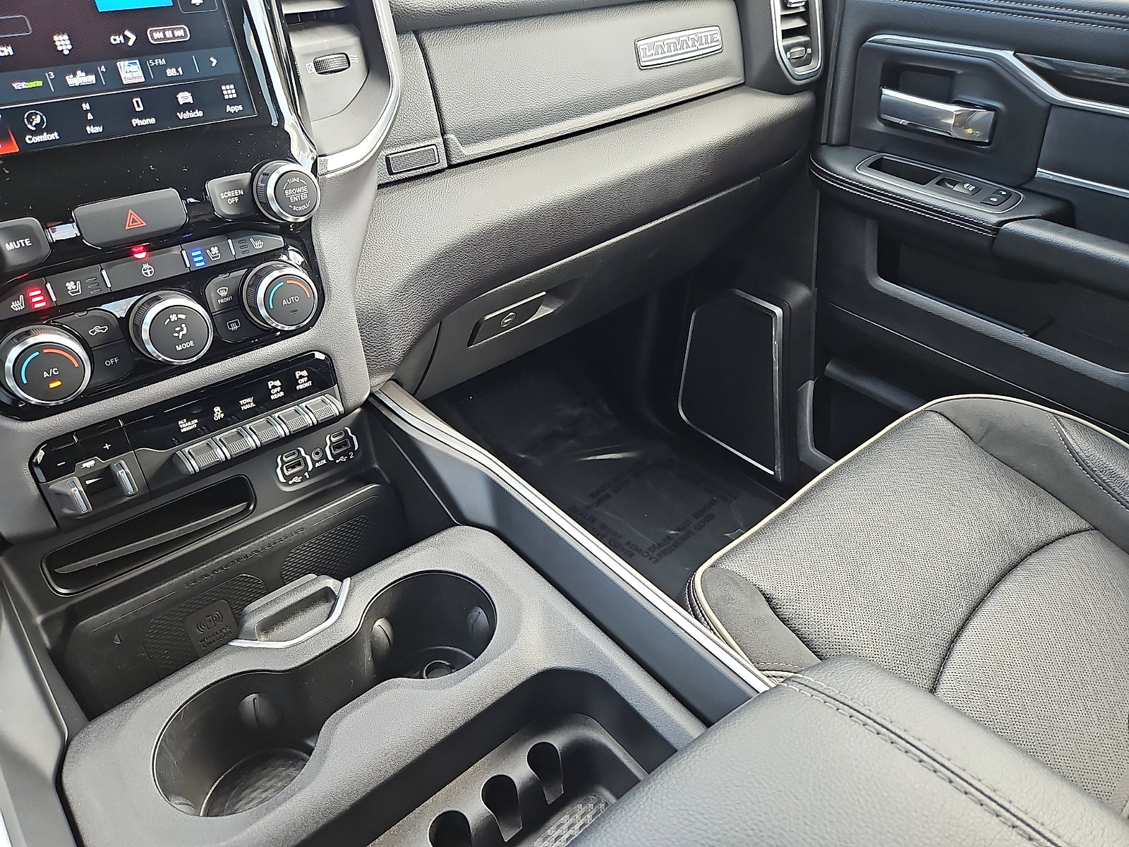 Used 2022 RAM 2500 Laramie image 25