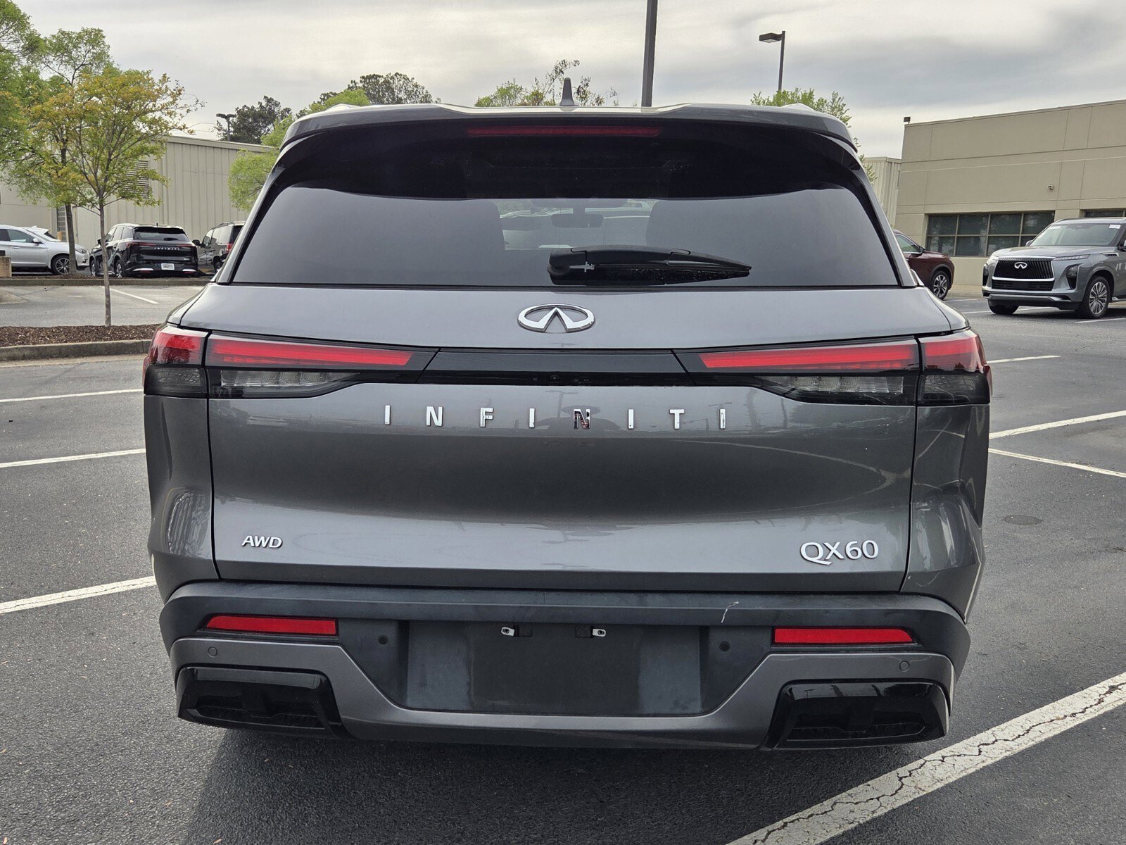 Used 2023 INFINITI QX60 Luxe AWD/4WD image 7