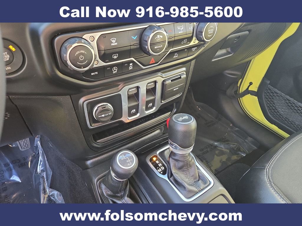 Used 2023 Jeep Wrangler Sport S image 13