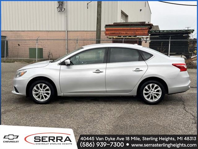Used 2019 Nissan Sentra SV image 2