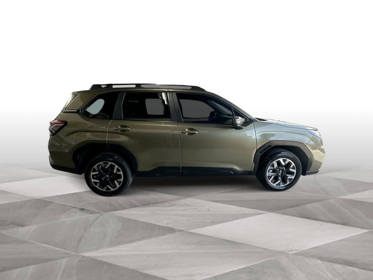 Used 2025 Subaru Forester Premium w/ Convenience Package #1 AWD/4WD image 9
