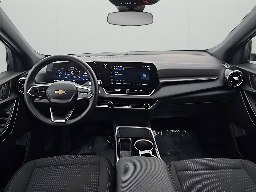 Used 2025 Chevrolet Equinox LT image 22